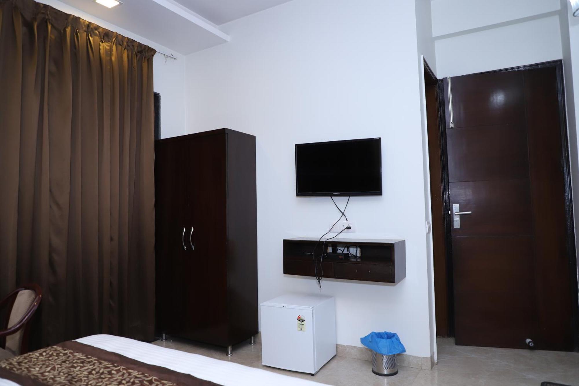 Nirvana Rooms Гургаон Екстериор снимка