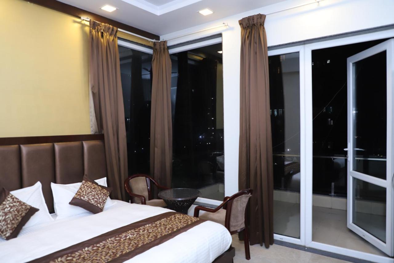Nirvana Rooms Гургаон Екстериор снимка