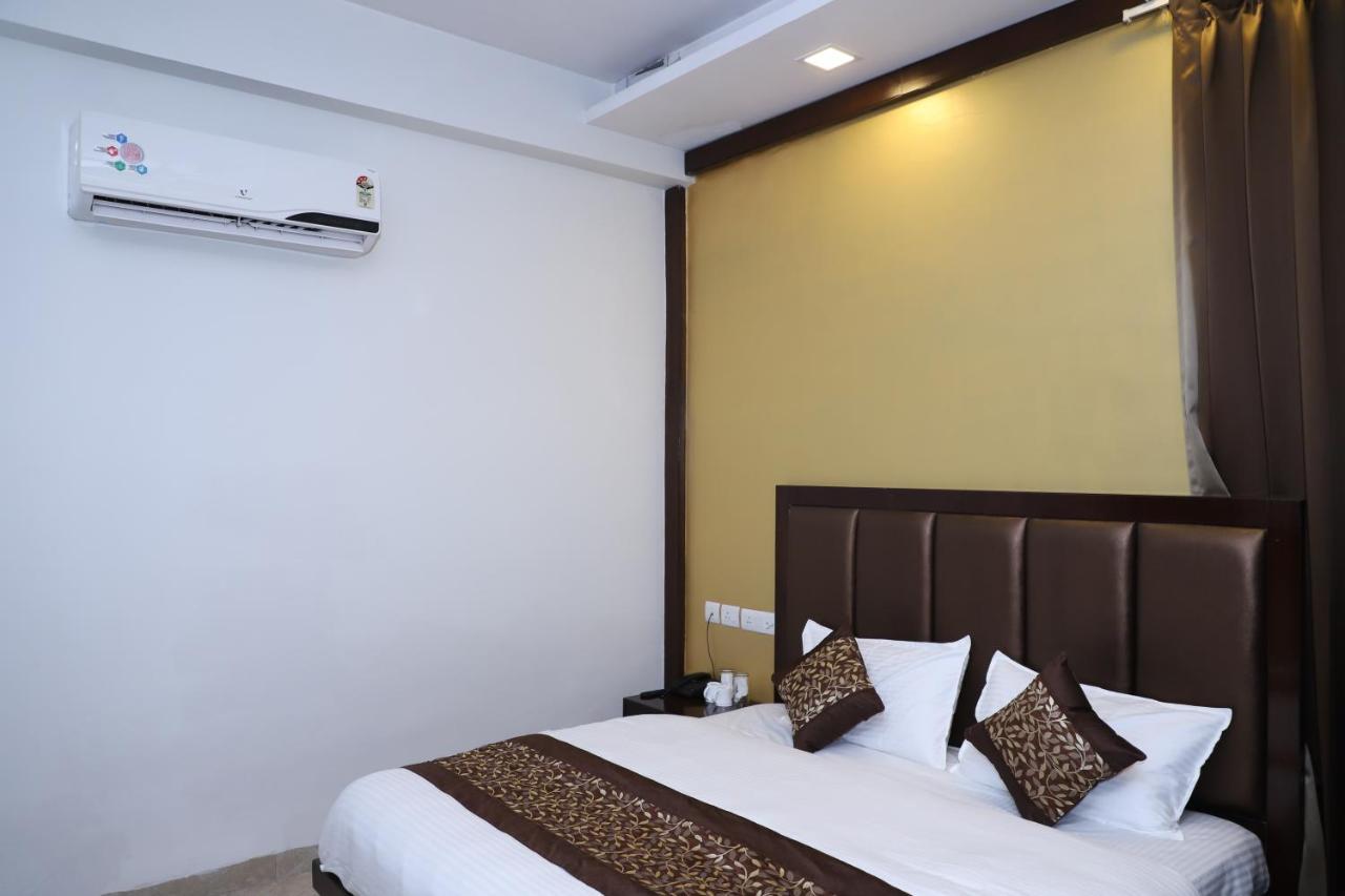 Nirvana Rooms Гургаон Екстериор снимка
